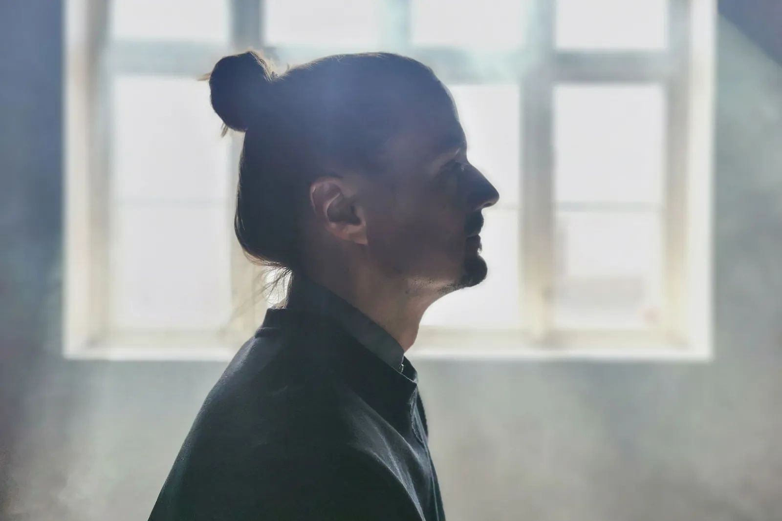 Jo Hegle profile silhouette